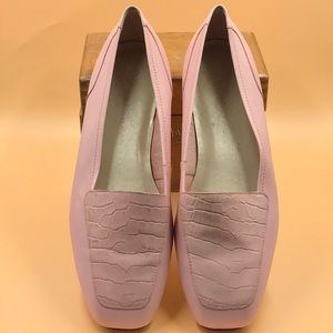 Worthington “Linda” Pink Flats size 7